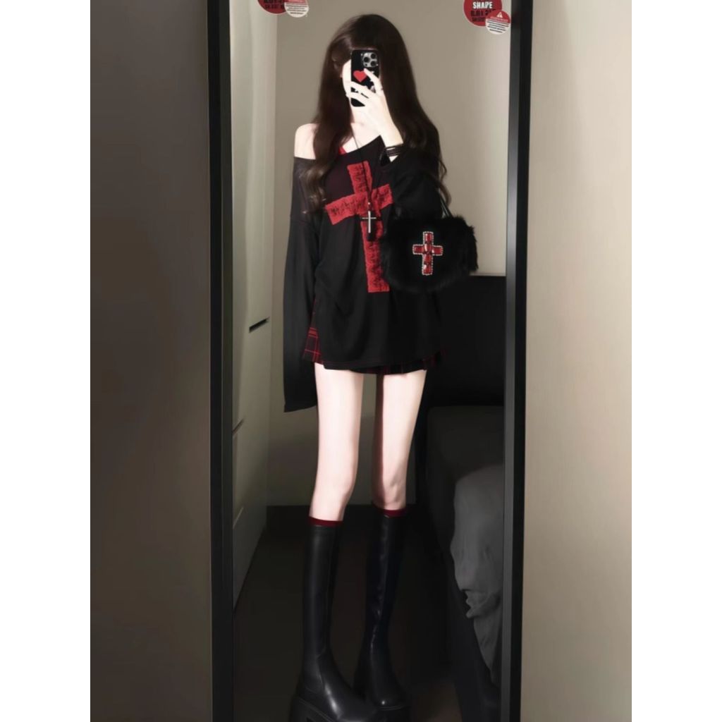 MYCASSI Black Womens Top with Cross Pattern, เสื้อยืดแขนยาว Gothic, เสื้อผ้าผู้หญิงอินเทรนด์