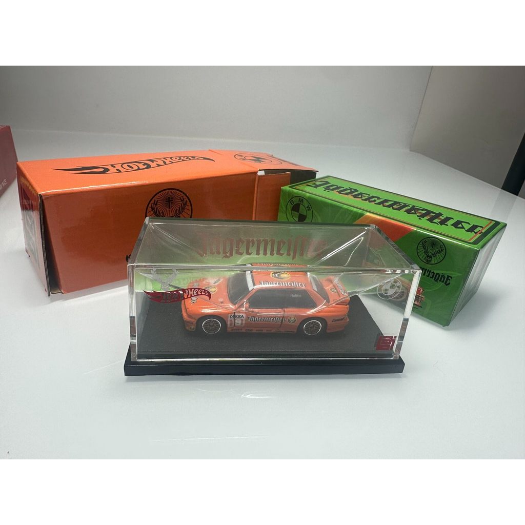ตรา Hot Wheels, สเกล 1/64, Red Line Club 1991 BMW m3 BMW E30 Classic Wild Grid Coating, การถ่ายภาพจร