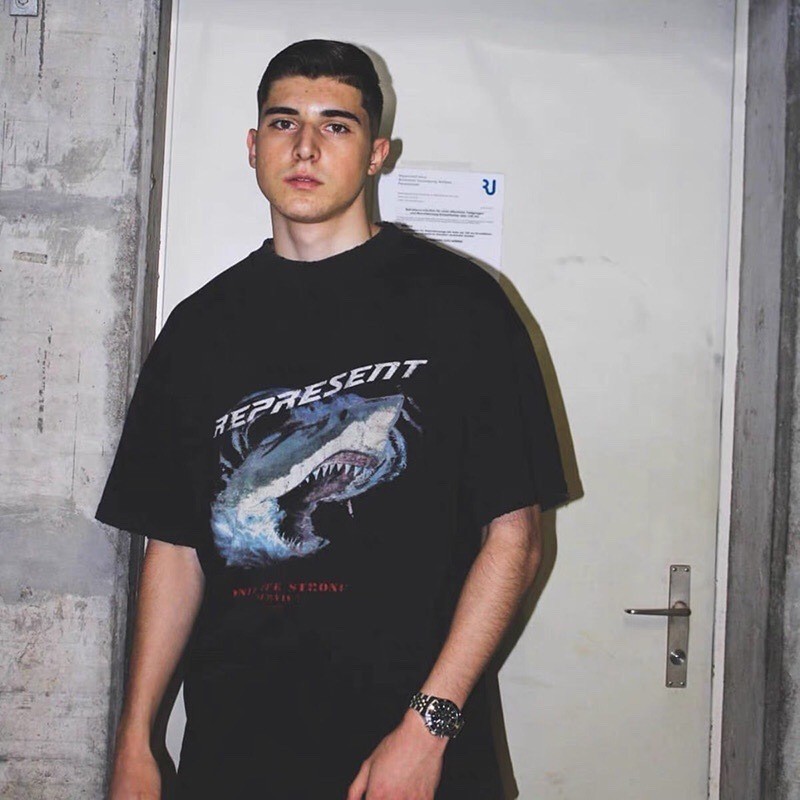 Q8W8 RepresentVintage Washed distressed shark print vintage high street unisex short sleeve shirt T 