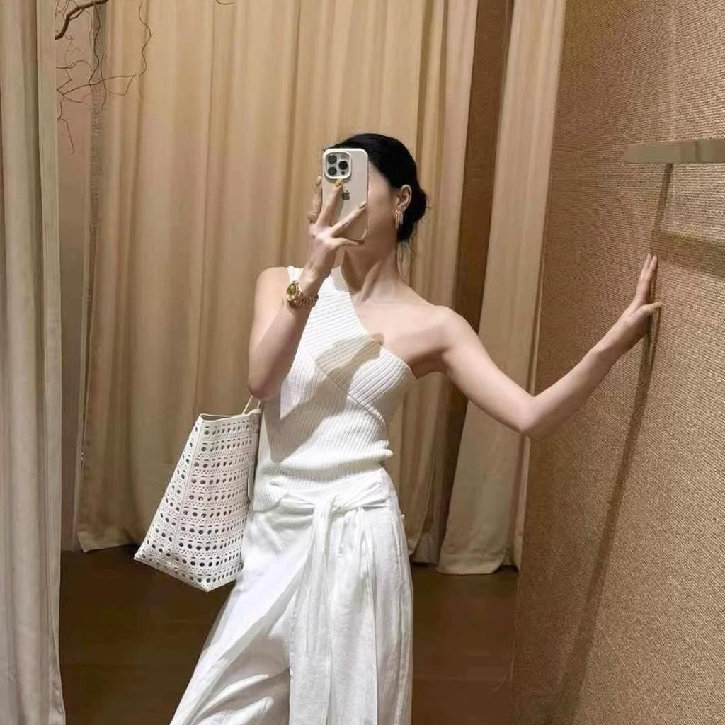 pitlu เสื้อท็อปสายเดี่ยวผ้าไหมสาย สีเบจ/น้ำตาล/ดำ/ขาว ขนาดS-L ใส่สวย ผ้านุ่ม แฟชั่นโดดเด่น - รูปที่ 4