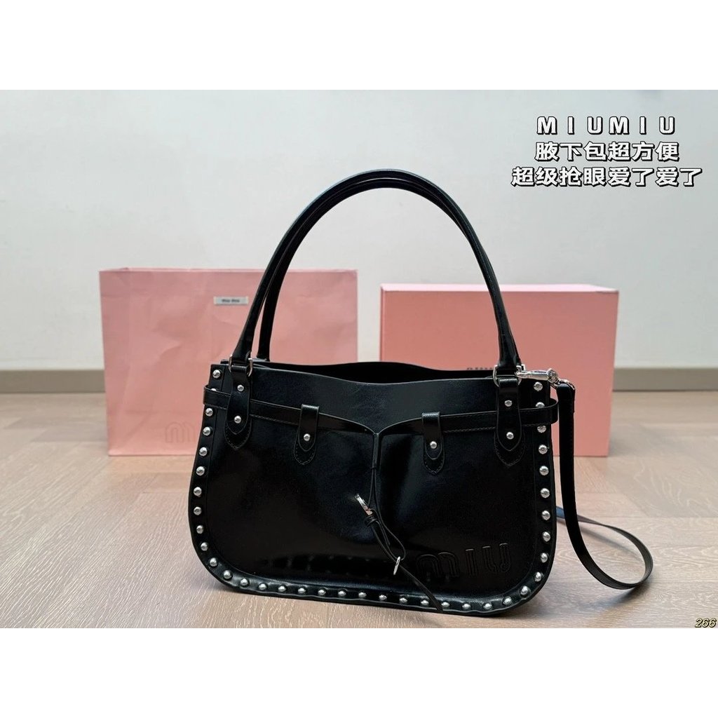 กระเป๋าใต้วงแขน Mumu อัพเดทล่าสุด มีให้เลือกหลายสี