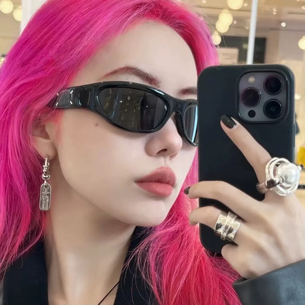 Y2K แว่นตากันแดดหญิงแฟชั่นแว่นตากันแดด Retro Hot Girl Street ยิง High-End แว่นตากันแดดชาย T