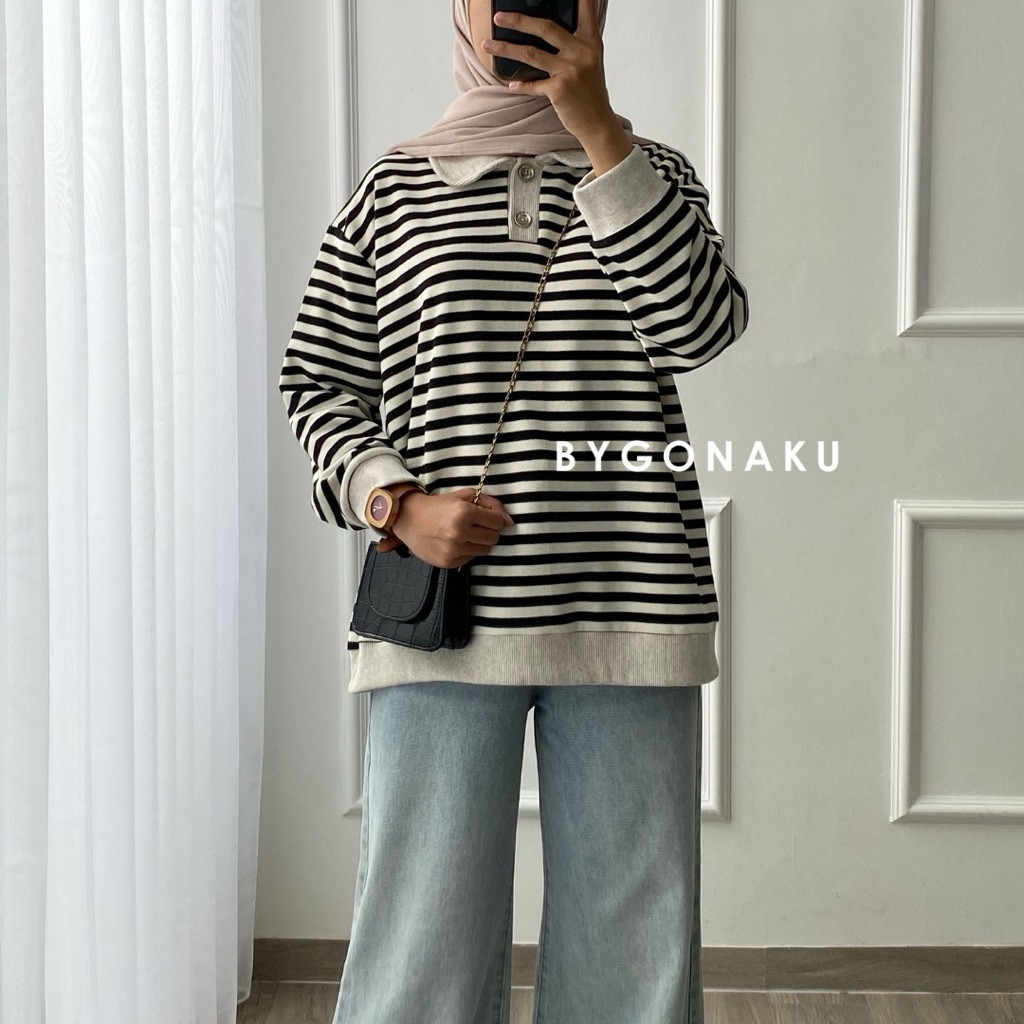 1SMG [GONAKU] Pixie Polo Stripes | เสื้อยืดกระดุม | เสื้อโปโล | เสื้อยืดคอปก | ท็อปส์ซูของผู้หญิง