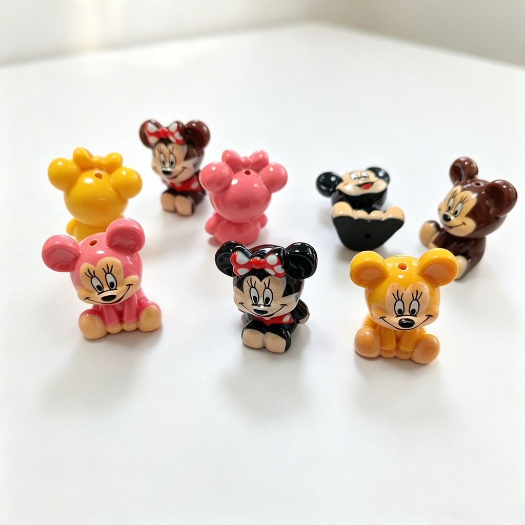 เซ็ท 5 ชิ้น ลูกปัดเรซินลายเจาะ Mickey และ Minnie สไตล์การ์ตูนสำหรับงานฝีมือ พร้อมใช้ตกแต่งกระเป๋า หัวใจพวงกุญแจ หรือเครื่องประดับปากกา