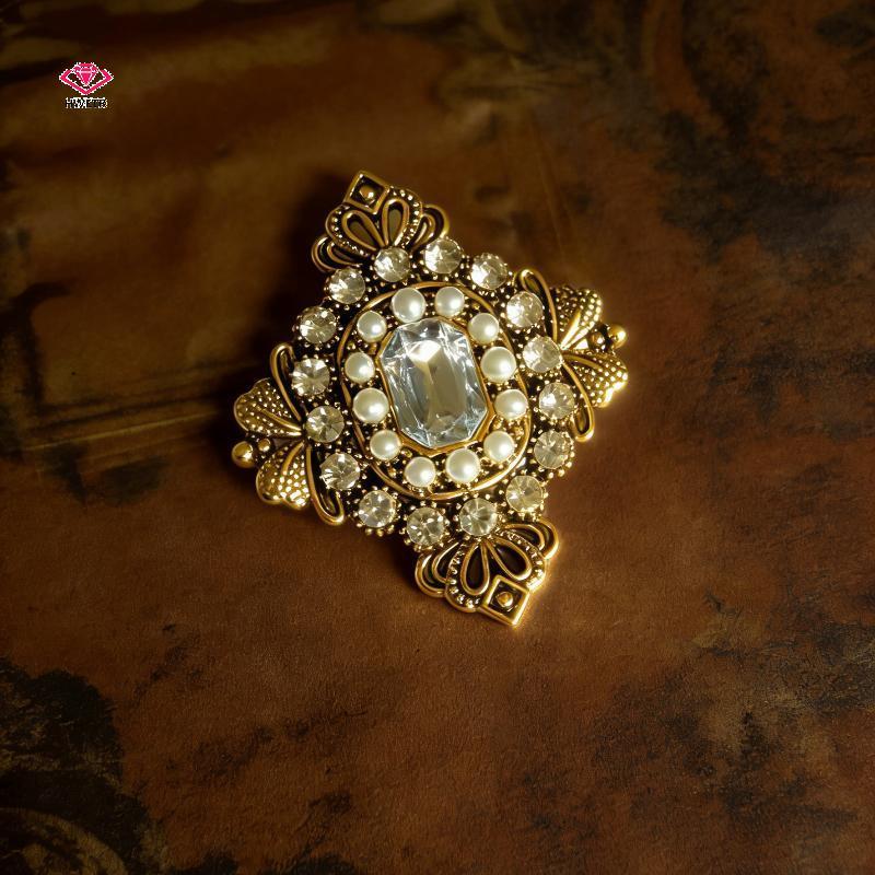 Vintage Baroque คริสตัลเข็มกลัดสำหรับผู้หญิง ใช้ได้กับโค้ท และเป็นของขวัญที่สวยงาม