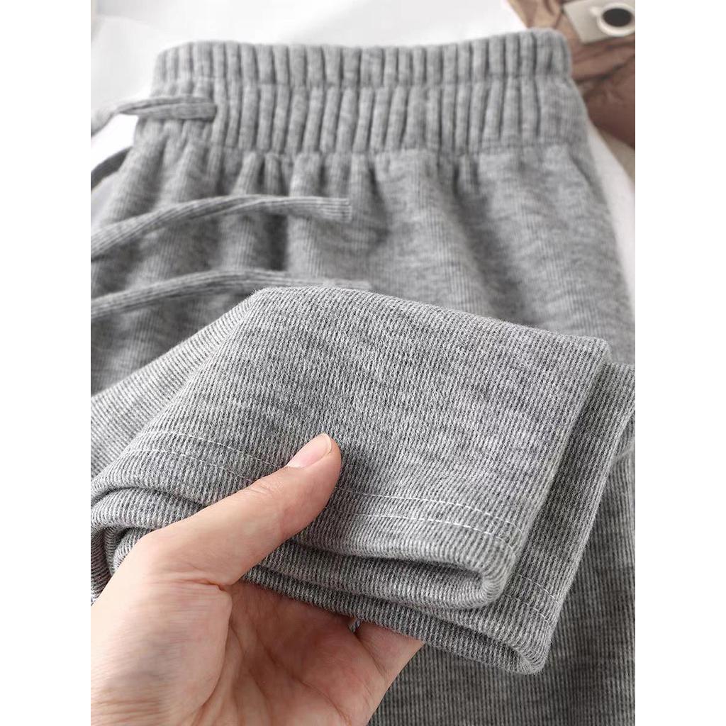 3สี กางเกงวอร์ม กางเกงขายาว เส้นเยื่องเพิ่มความพิเศษ ใส่แล้วดูผอมกางเกงกีฬาขายาวเอวยางยืดสีเทา ทรงหลวม กางเกงขายาวทรงหลว