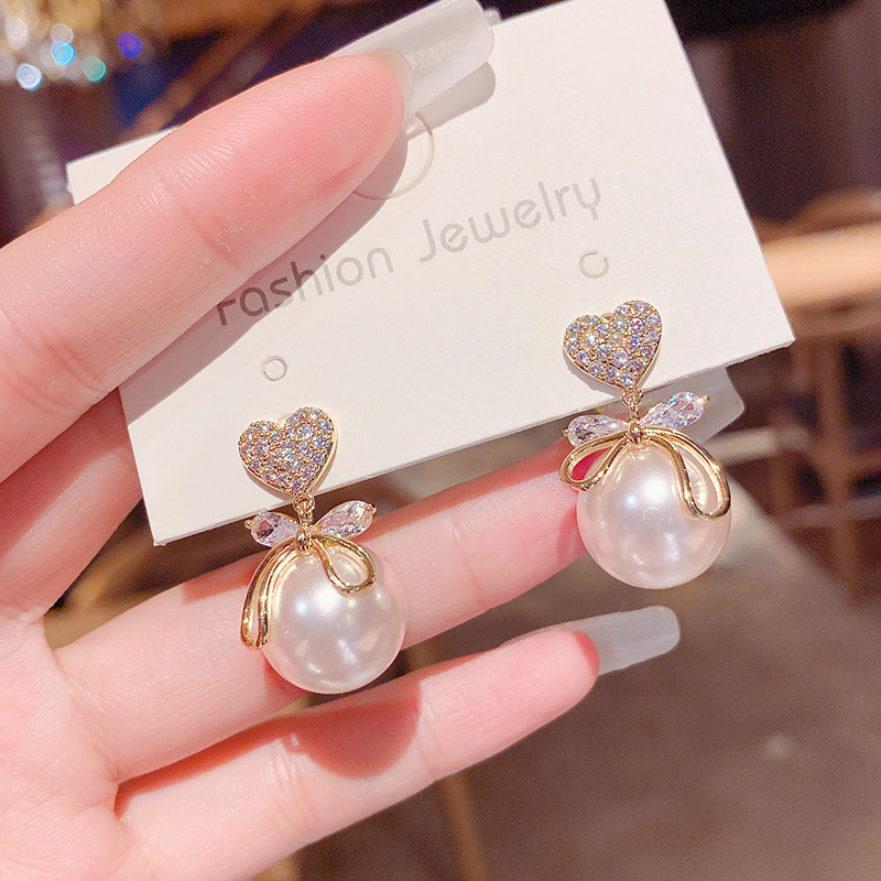 ต่างหูมุกขนาดใหญ่ สไตล์ Peach Heart สำหรับทุกโอกาสในปี 2026