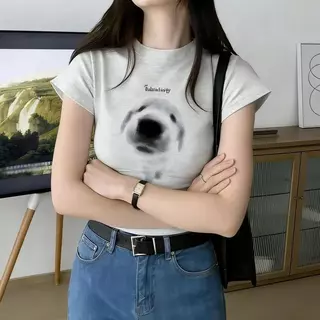 เสื้อยืดแขนสั้นคอกลมพิมพ์ลายดอกไม้เหมาะสำหรับผู้หญิง