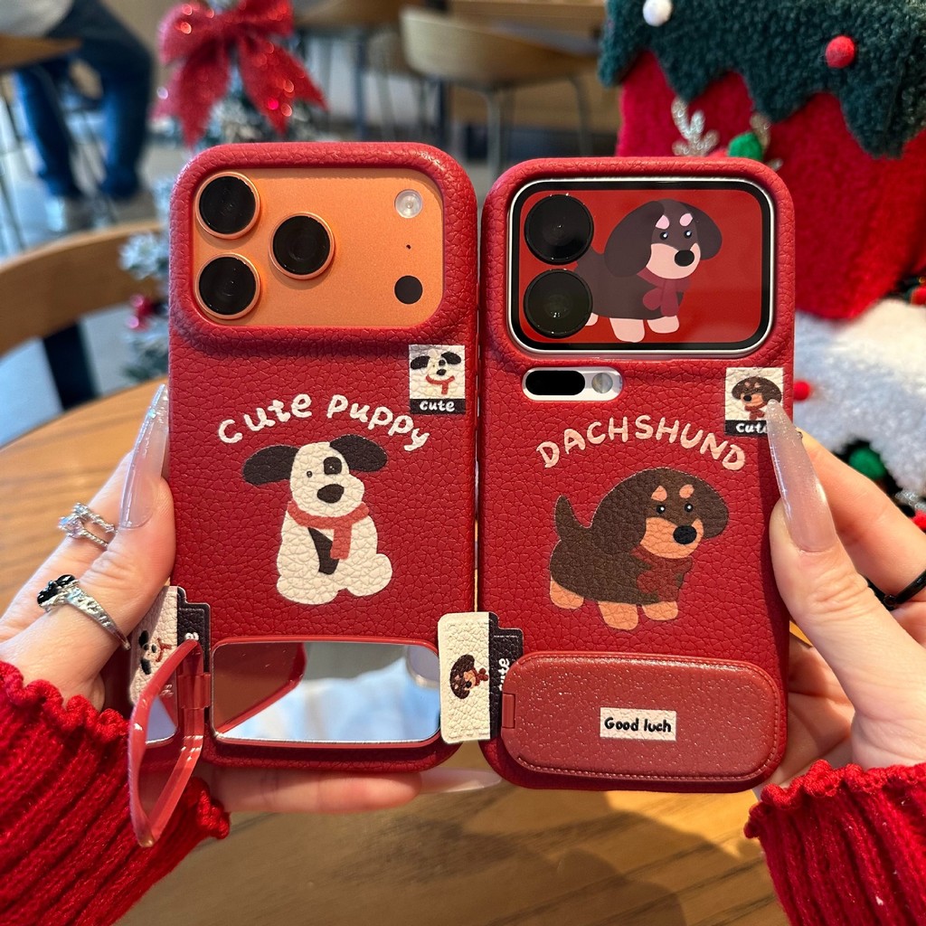 สีแดงน่ารักลูกสุนัขดัชชุน ทีพียู เคสโทรศัพท์สําหรับ ไอโฟน 17 16 15 14 13 12 11 มือโปร สูงสุด | กันกระแทกกันฝุ่นป้องกันรอยขีดข่วนกระจกและการออกแบบผู้ถือบัตร