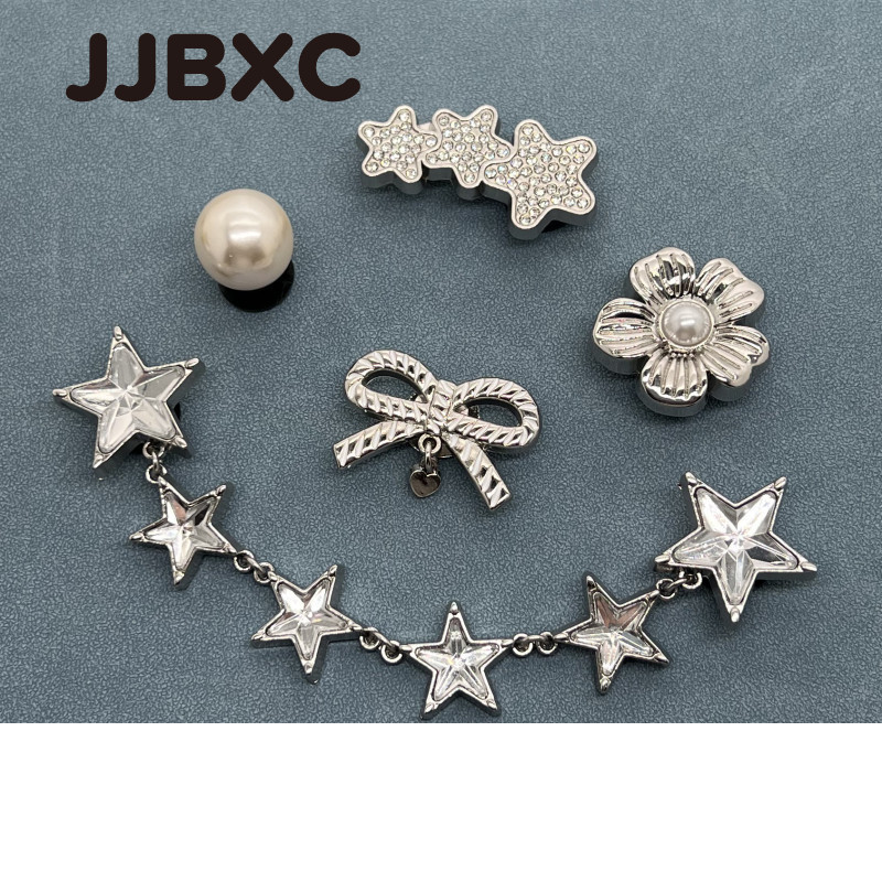 JJBXC CHARM Hole รองเท้าหัวเข็มขัดโลหะ Star Chain รองเท้าดอกไม้ DIY รองเท้าแฟชั่นอุปกรณ์เสริม