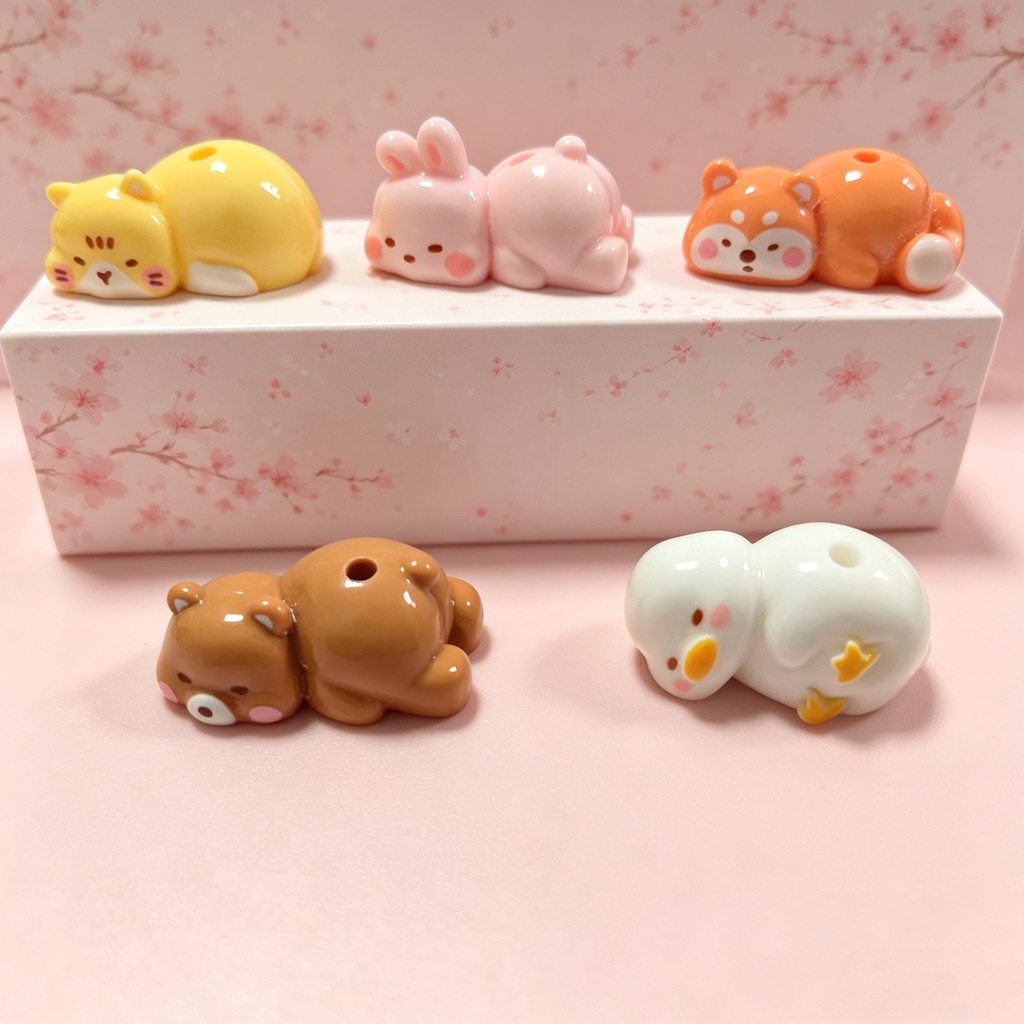 ชุด5ชิ้น ก้านเกลียวเคลือบเงาและลูกปัดรูปการ์ตูน สำหรับทำเป็นห่วงโซ่โทรศัพท์มือถือ, พวงกุญแจ, และเครื่องประดับอื่นๆ