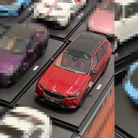 GT Spirit 1: 18 BMW M5 TOURING BMW M5 Travel Edition โมเดลรถถังผลิตภัณฑ์สําเร็จรูป