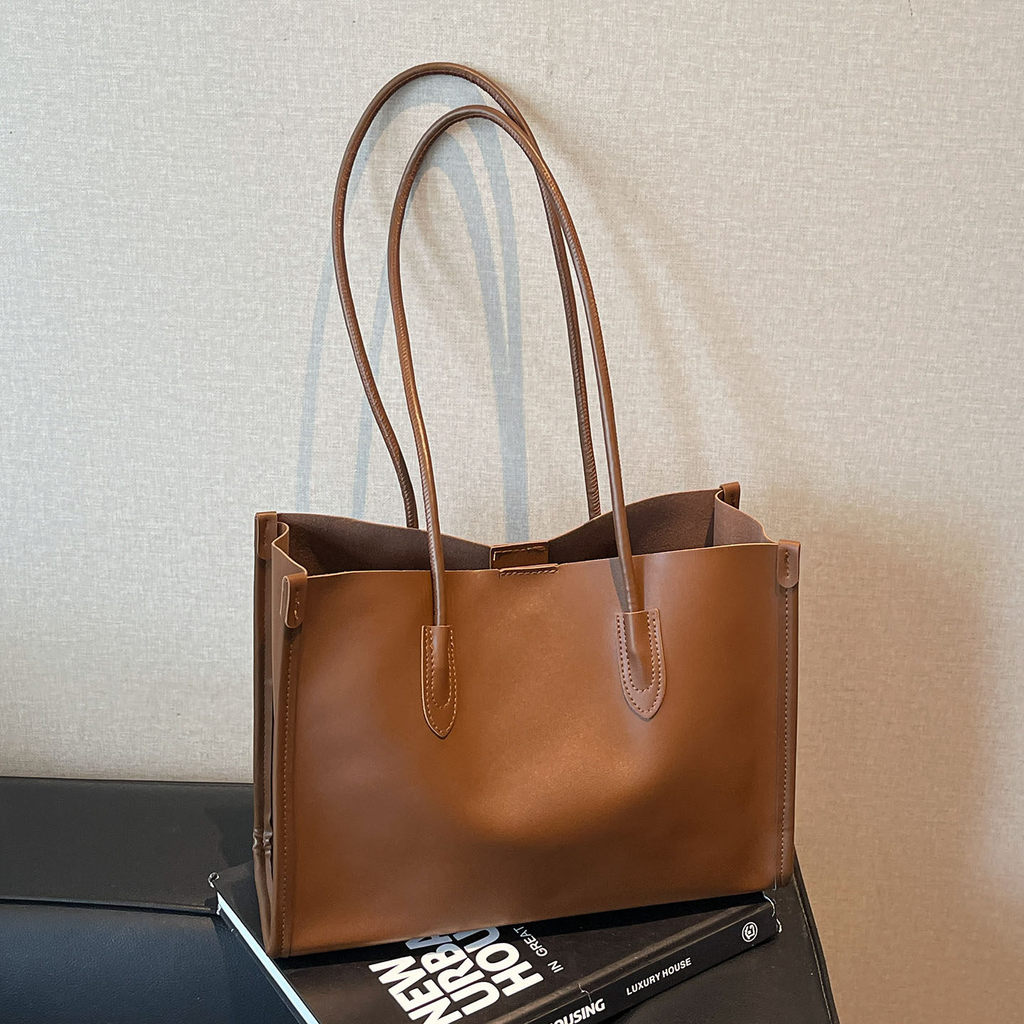 กระเป๋าโท้ทความจุขนาดใหญ่ ออกแบบใหม่สำหรับฤดูใบไม้ร่วงปี 2025 น้ำหนักเบาทามแฟชั่นสำหรับผู้หญิง ใช้งานได้หลากหลายโอกาส - รูปที่ 2