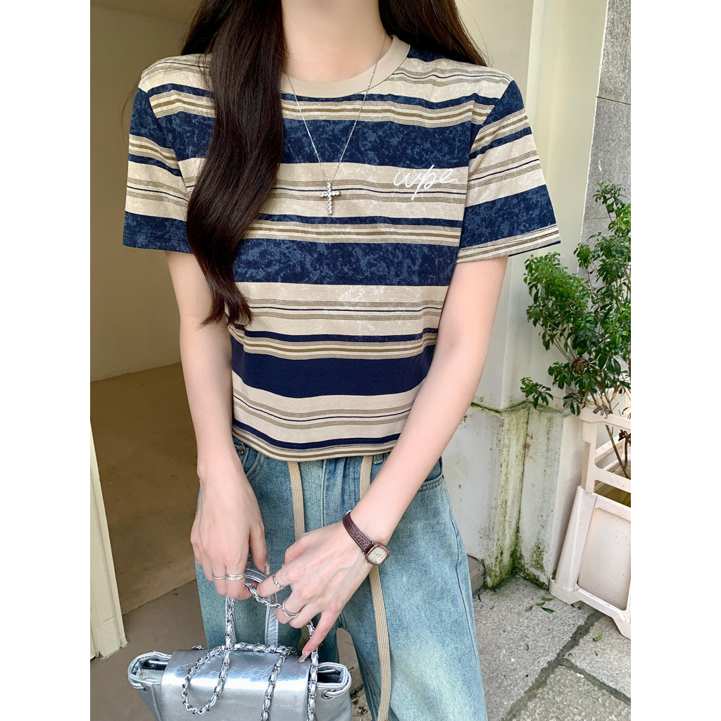 Chic Retro สไตล์ญี่ปุ่นไหล่แขนสั้นเสื้อยืดผู้หญิงฤดูร้อนสไตล์ใหม่ Niche Design Slimmer ดูครึ่งแขน 1P