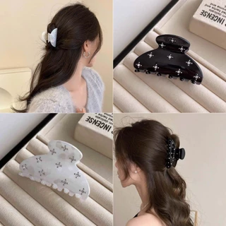 คลิปหนีบผมแบบครึ่งห่อ ออกแบบด้วยดาวระยิบระยับ เหมาะสำหรับผม 여성ที่มีเส้นผมบาง
