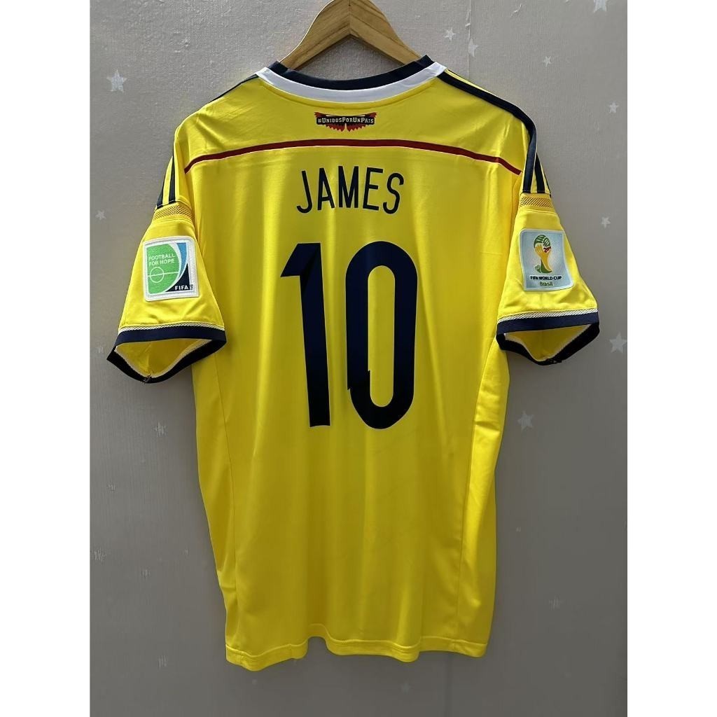 เสื้อยืดฟุตบอลจำลองคุณภาพสูง Colombia Home Retro ของ James Cuadrado ไซส์ S-XXL สำหรับแฟนคลับ สวมใส่ส