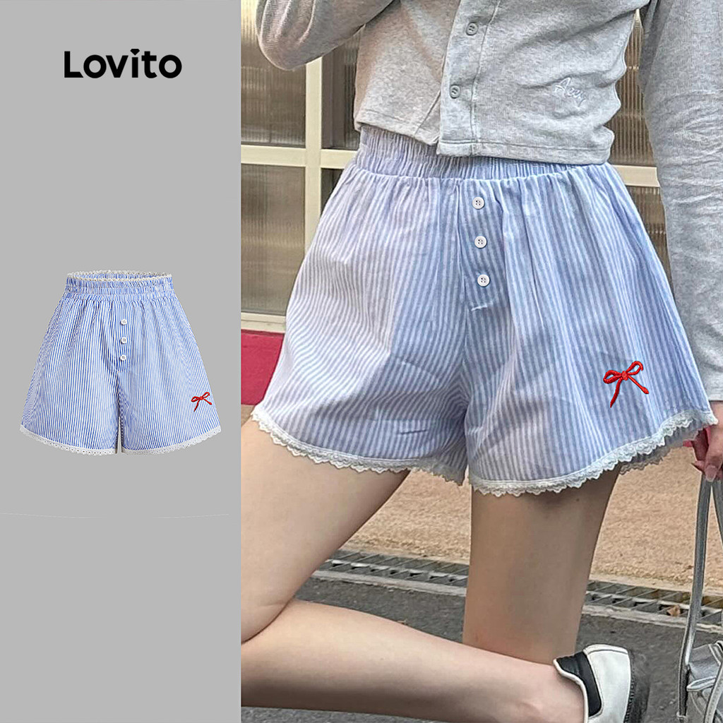 Lovito กางเกงขาสั้นน่ารักลายลูกไม้เย็บปักถักร้อยปุ่มฤดูร้อน/ฤดูใบไม้ผลิกางเกงขาสั้นสําหรับผู้หญิง L125AD495