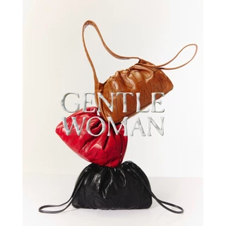 [เอาท์เล็ท]GENTLE WOMAN Soléa Bag กระเป๋าเกี๊ยว Dumpling drawstring Bag กระเป๋าหนัง gentlewomen กระเป๋า