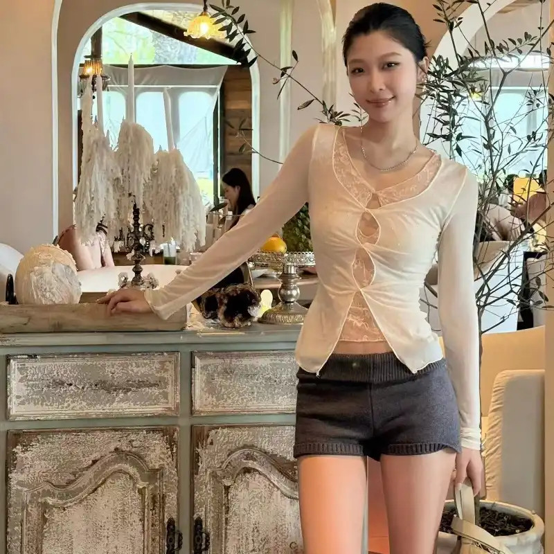 micki~ผู้หญิง ประกบลูกไม้ ปลอมสองชิ้น แขนยาว เสื้อเชิ้ต