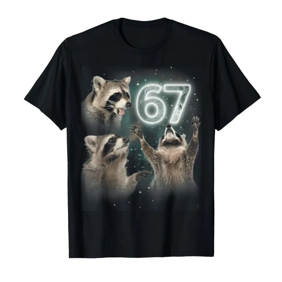 จัดส่ง 24 ชั่วโมง 67 Meme Racoon Howling at The Moon 67 T-Shirt 6 7 Halloween T-shirt  100% Cotton T