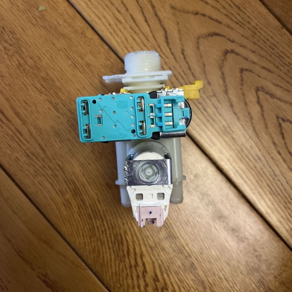 วาล์วน้ำแม่เหล็ก สำหรับเครื่องซักผ้า Siemens รุ่น IQ300/IQ500/IQ100/IQ700