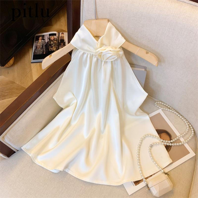 pitlu เสื้อท็อปสายผูกคอผ้าแดมาสกลายดอกไม้ สีขาวมัน/ดำ ไซส์ฟรี ผ้าแดมาสก์ ใส่สวยสบาย แฟชั่น