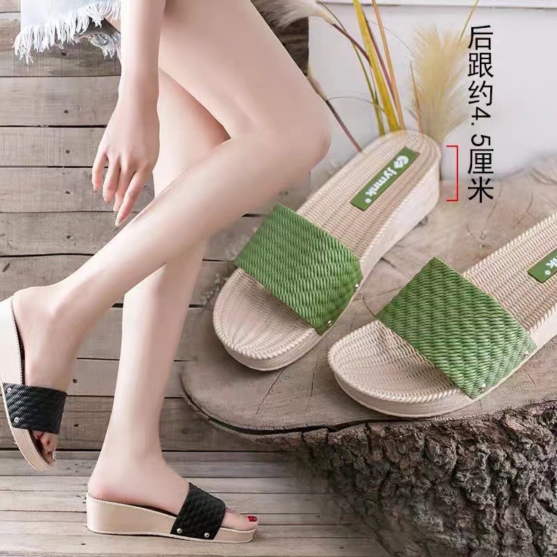 slipper รองเท้าแตะ รองเท้า wedge heel ส้นหนา ไม่ลื่น สำหรับใส่ทะเลและฤดูร้อน