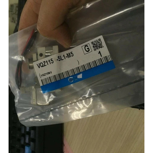 1PC ใหม่ SMC VQZ115-5L1-M5 โซลินอยด์วาล์วจัดส่งฟรี VQZ1155L1M5