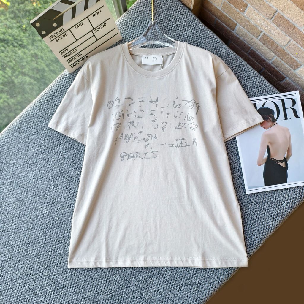 Q8LS Early Spring New Graffiti Letter Print Loose Short Sleeve T Men's and Women's Simple Loose Casu