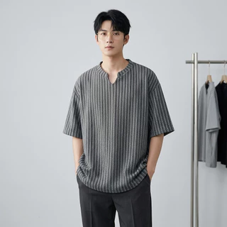 Chaistyle ฤดูร้อน แขนสั้น เทรนด์อเมริกัน เสื้อคอวี ลายทาง หลวมสบาย รุ่นเดียวกันสำหรับทั้งชายและหญิง