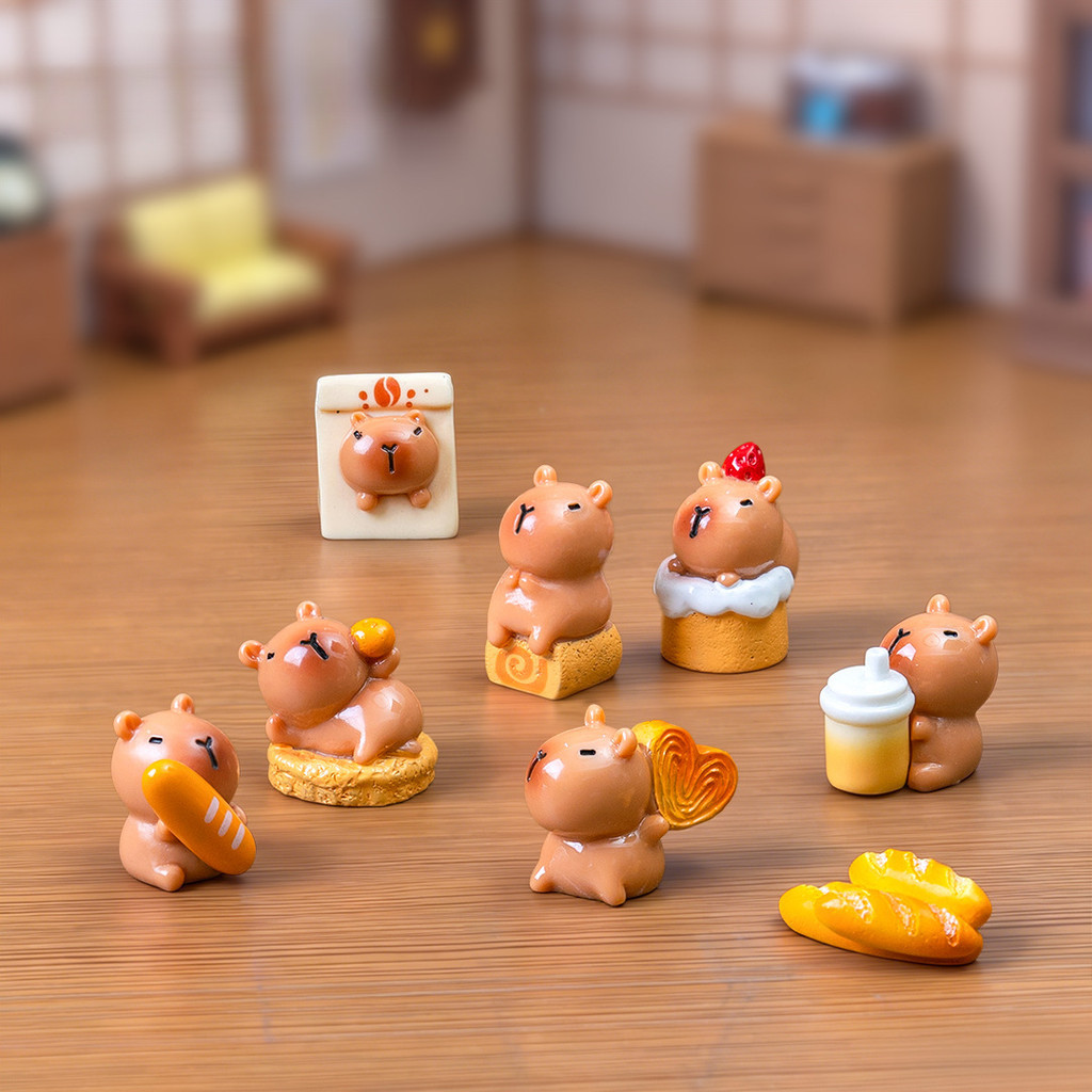 7 ชิ้น/เซ็ตการ์ตูนเค้กขนมปัง Capybara สัตว์ Miniatures เครื่องประดับเรซิ่น Fairy ตกแต่งสวน Micro ภูมิทัศน์