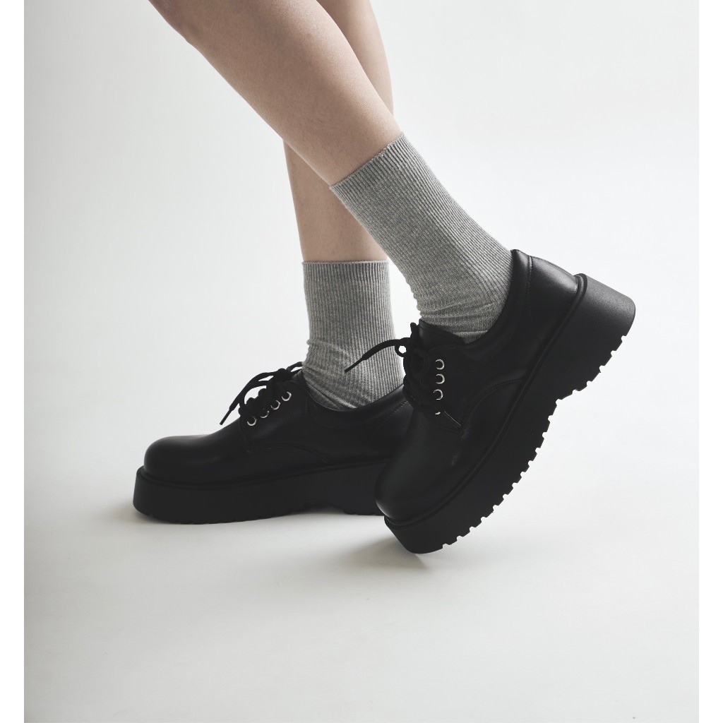 【โค้ดลด+ส่งฟรี🔥】25twentyfives -  รองเท้า Lace-up Platform ลุคคลู J-2 wilana