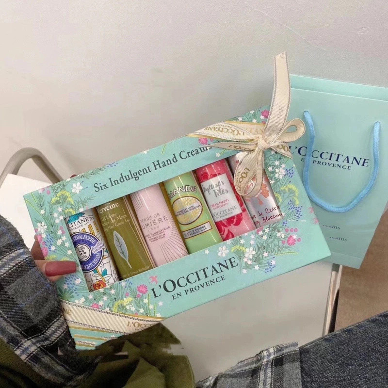 Win-Win 6 ชิ้น x 30 มล. กล่องของขวัญ LOccitane สําหรับทั้งชายและหญิง/ครีมให้ความชุ่มชื้นมือ