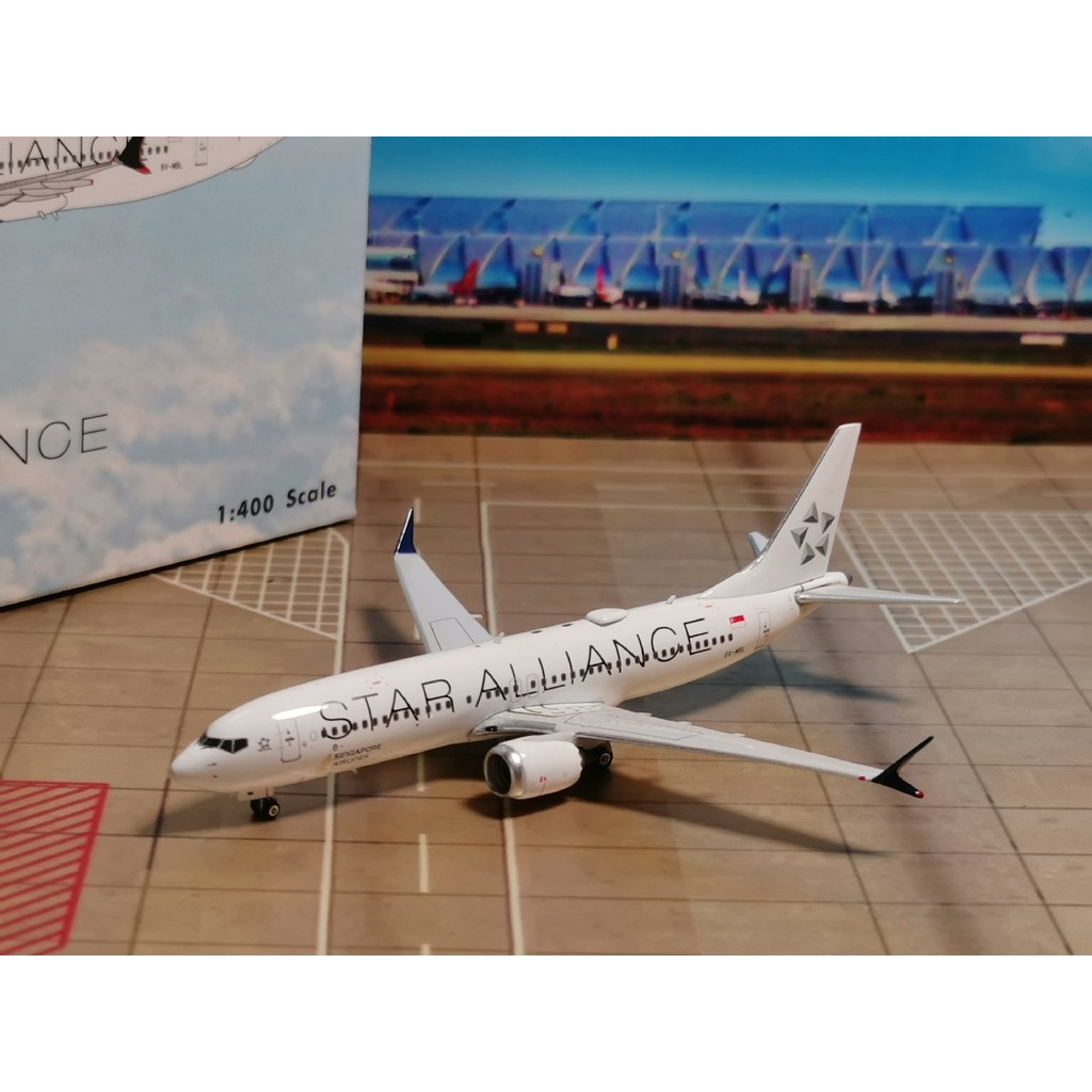 ยี่ห้อ: Phoenix Model: B737-8MAX Airlines: เลขทะเบียน Singapore Airlines: 9M-MBL (Starry Sky League 