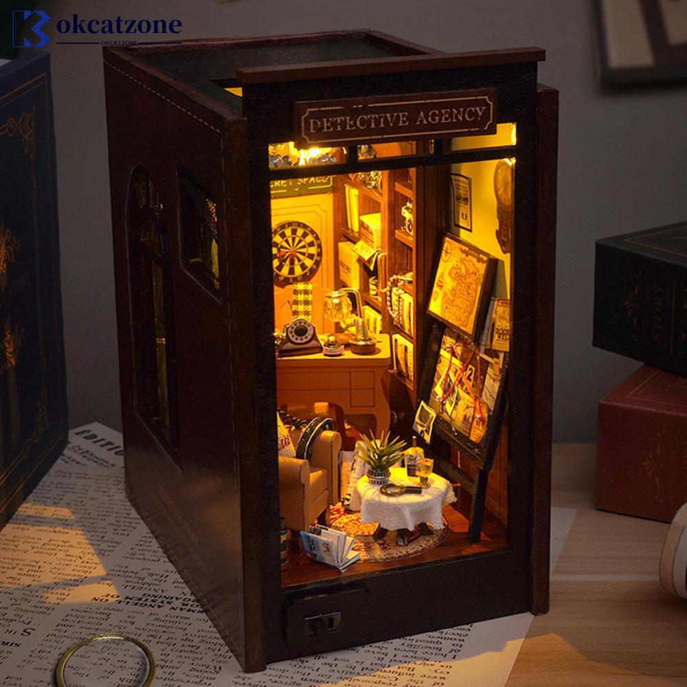 OKCATZONE นักสืบกระท่อม DIY หนังสือไม้ชุด Creative House 3D Assembly รุ่น LED Light Home ชั้นวางหนัง