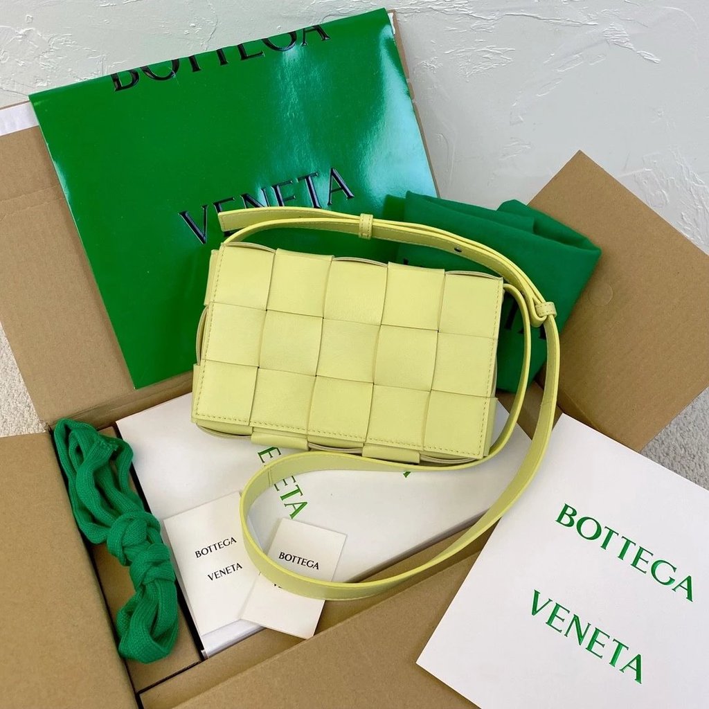 กระเป๋าหมอนCASSETTE ทรงกล่องทอQiwei สไตล์สะพาย