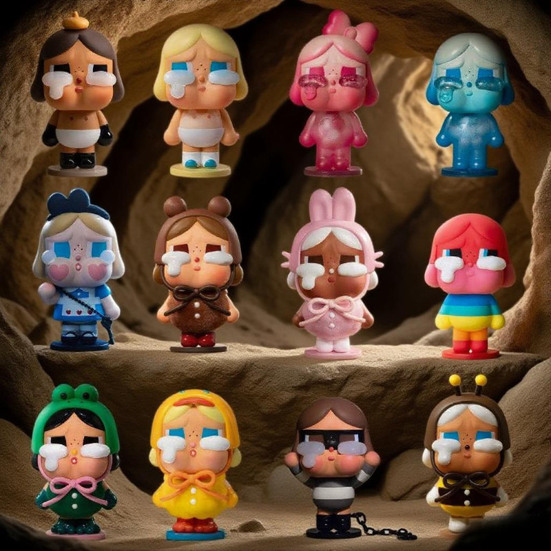 POPMART CRYBABY Tears Factory Series รูปของเล่น Mystery Box Gift
