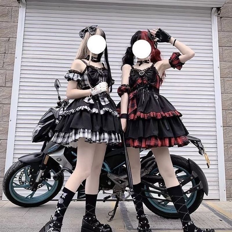 吊带摇滚lolitaLolita连衣裙洛丽塔暗黑黑蓝吊带裙4.6Lolita Rock-style Suspender Dress, Dark Black and Blue Lolita Suspen