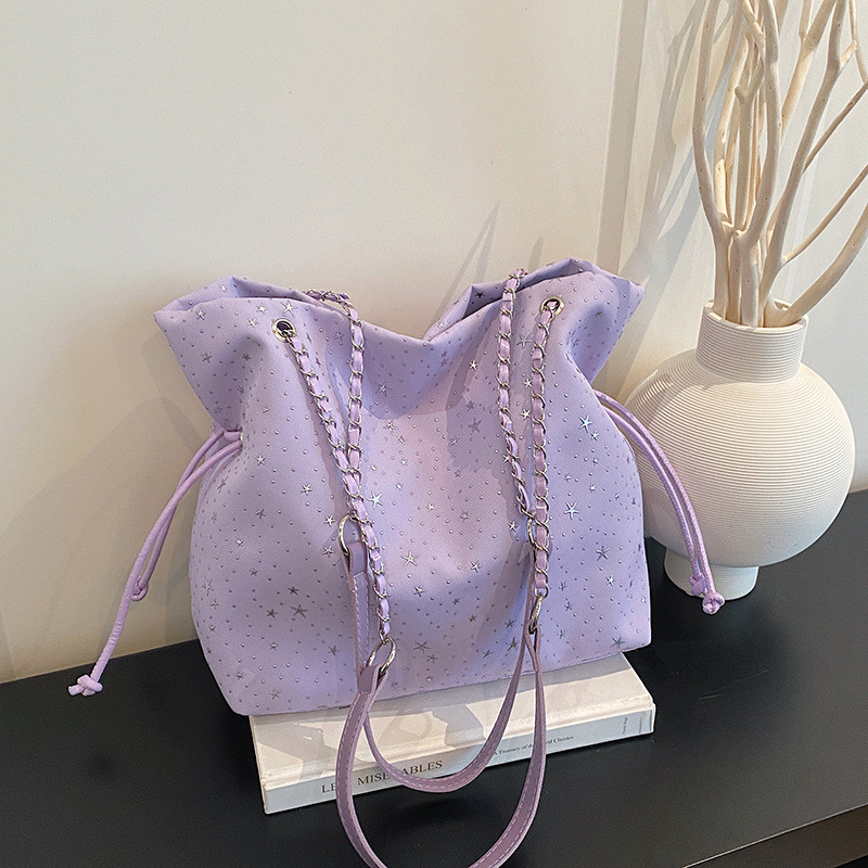 Fantasy Star Point Purple Tote Bag สีม่วง ทำด้วยเนื้อผ้าคอมโพสิตนุ่มๆ พกพาสะดวกสำหรับการเดินทางและสวมใส่ง่ายทุกวัน