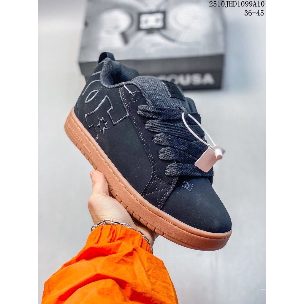 Breathable Outsole ขนมปัง DC Low-Top รองเท้าสเก็ตบอร์ดผู้ชายผู้หญิงหนังสบาย fallen ทนต่อการสึกหรอ BM