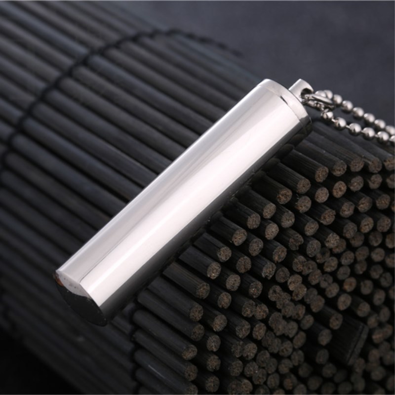 ไทเทเนียมเหล็กทรงกระบอกตามคํา Shurangama Mantra จี้ผู้ชายผู้หญิง Amulet สร้อยคอสามารถเปิดคัมภีร์ Cin