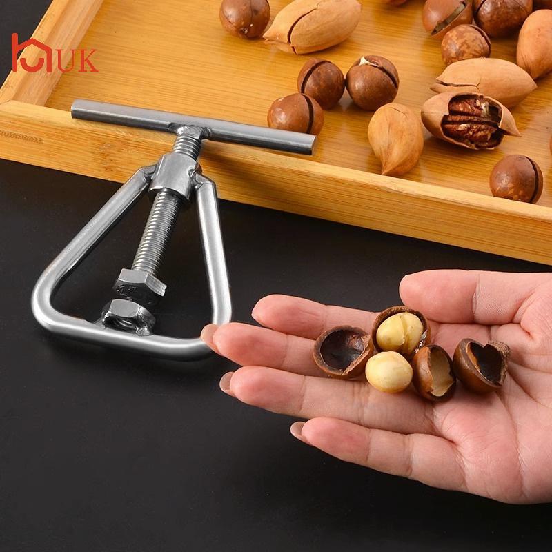 UK Multifunctional Manual Nut Opener Cracker Machine วอลนัทครัวเครื่องมือเหล็ก Sheller Nut Macadamia อุปกรณ์เสริม TH