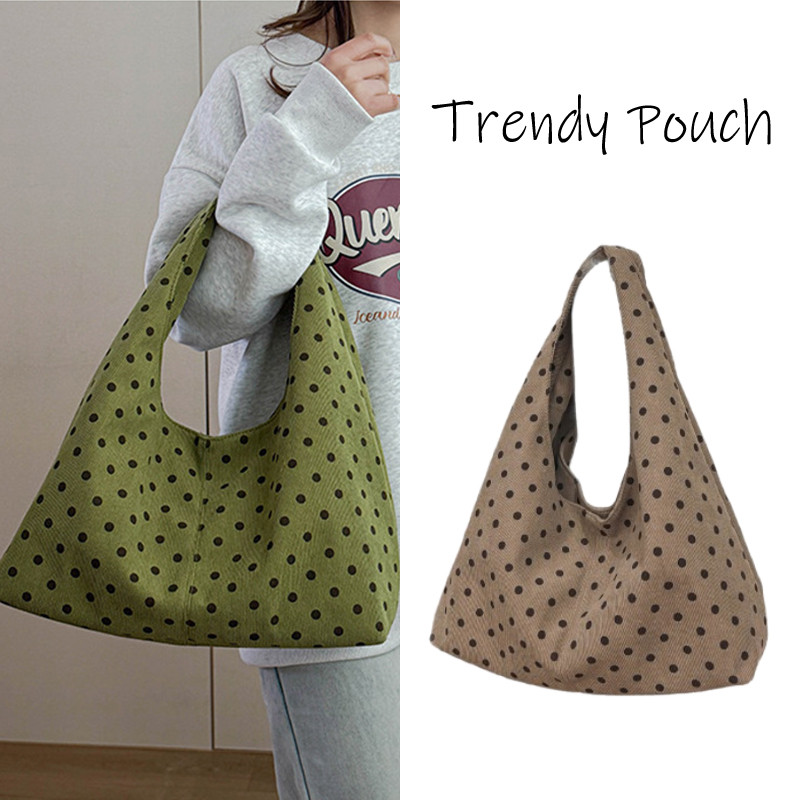 TRENDY POUCH  กระเป๋าโท้ทลายจุด ขนาดใหญ่ เรียบง่าย และทันสมัย สามารถใช้เป็นกระเป๋าสะพายไหล่ได้