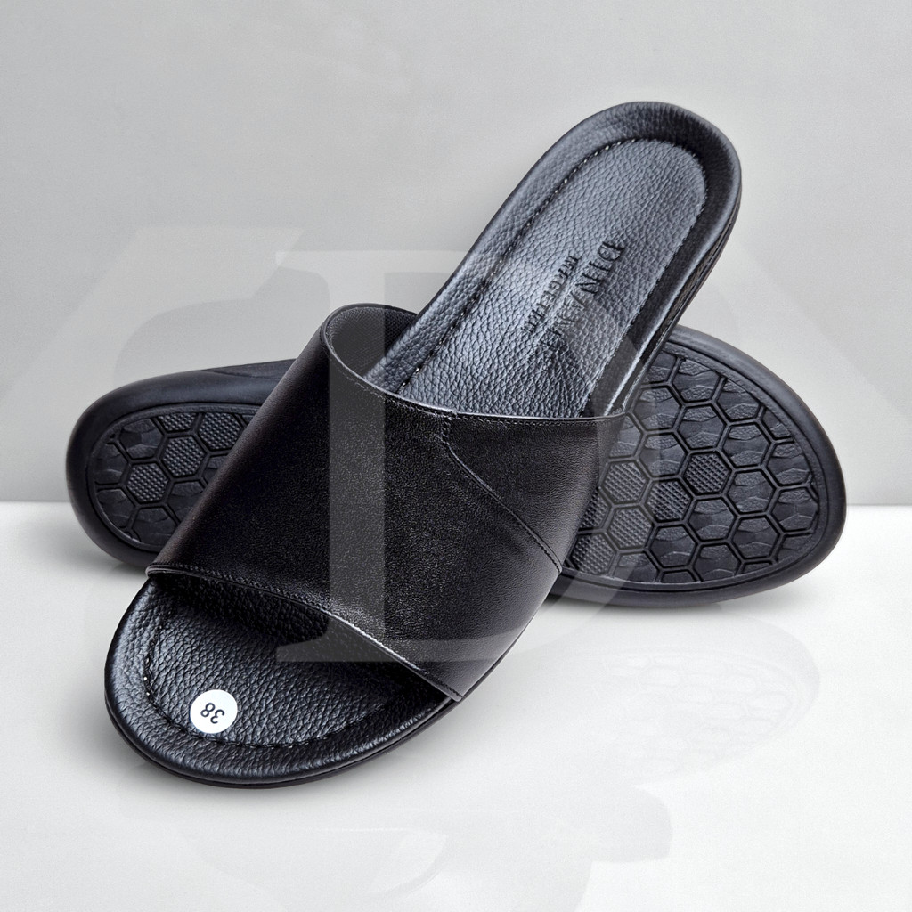 Ella Flat รองเท้าแตะหนังผู้หญิง