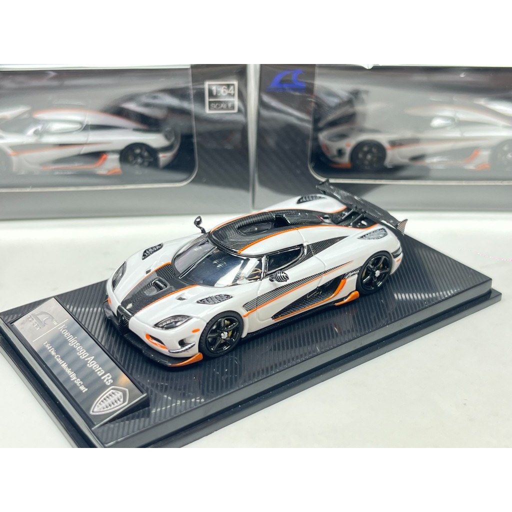 SC Koenigsegg Koenigsegg Agera RS 1: 64 โมเดลรถโลหะผสม Silver Car Body with Orange Latte, คาร์บอนไฟเ