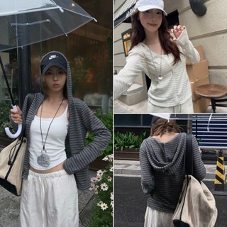 Betty house พร้อมส่ง เสื้อคาร์ดิแกนแขนยาวมีฮู้ดลายทางสำหรับผ…