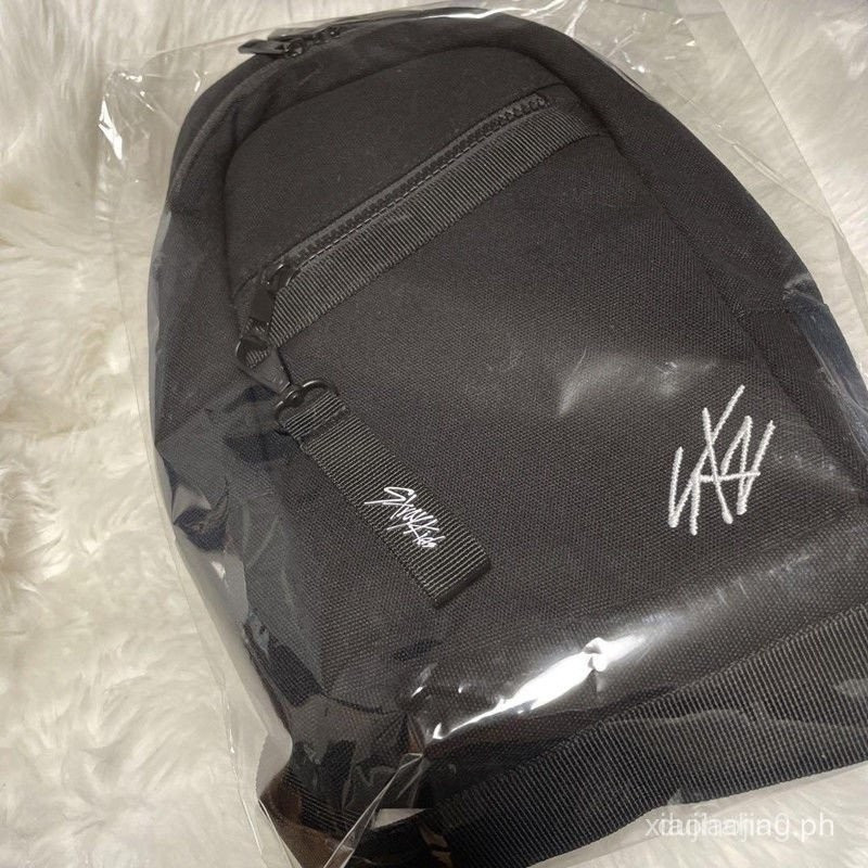 Straykids กระเป๋าคาดหน้าอกสีดําคอนเสิร์ตญี่ปุ่นพร้อมสินค้าต่อพ่วง Jin Shengwen พร้อมกระเป๋าสะพายสําห