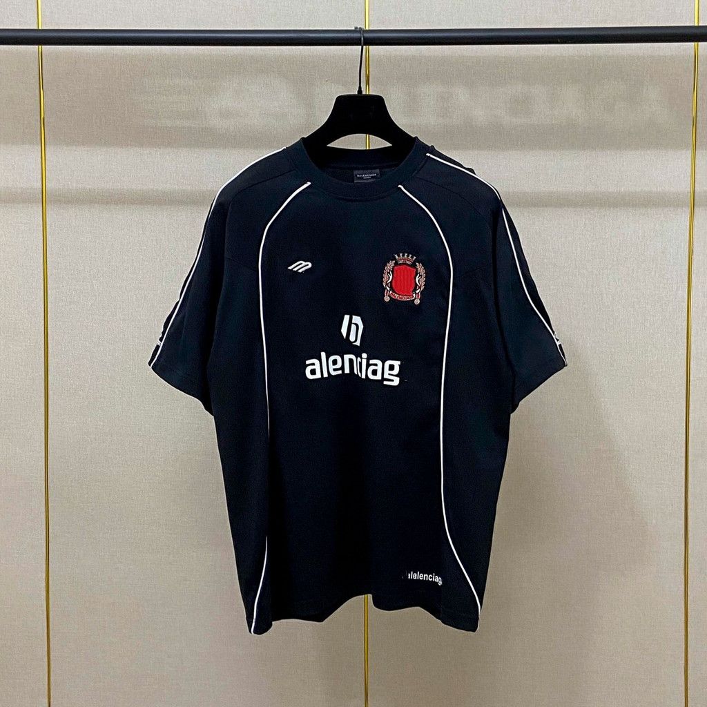 B * L 1: 1 ป้ายต้นฉบับคุณภาพสูง Real Shot 24ss Paris B Home No. 10ชุดฟุตบอลโล่เย็บปักถักร้อยกีฬาแขนส