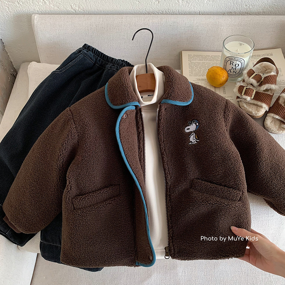 เสื้อผ้าเด็กฤดูหนาว ผ้าฝ้ายเบาะ Huzhou Zhili เสื้อกันหนาวสำหรับเด็กชายแบบการ์ตูน Furry