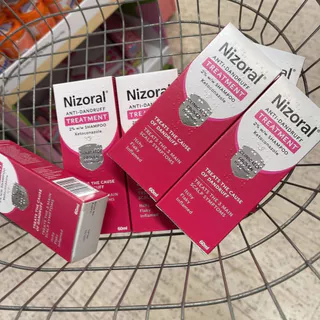 [ขายดี] พร้อมสต็อก Nizoral Nizoral แชมพูฆ่าเชื้อขจัดรังแคล้างไขมันฟื้นฟูหนังศีรษะเพื่อสุขภาพ 60ML3.8